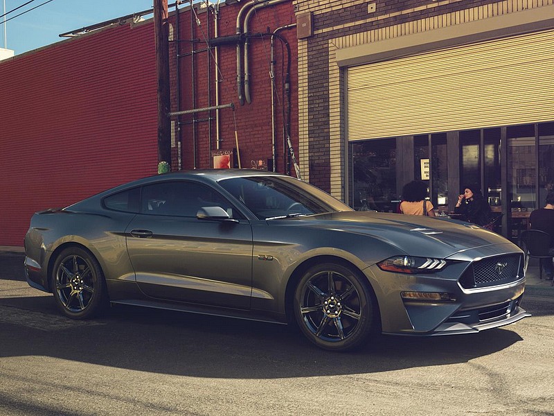 Ford oživil vzhled Mustangu
